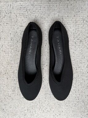 Tahari Black Knit Ballet Flats